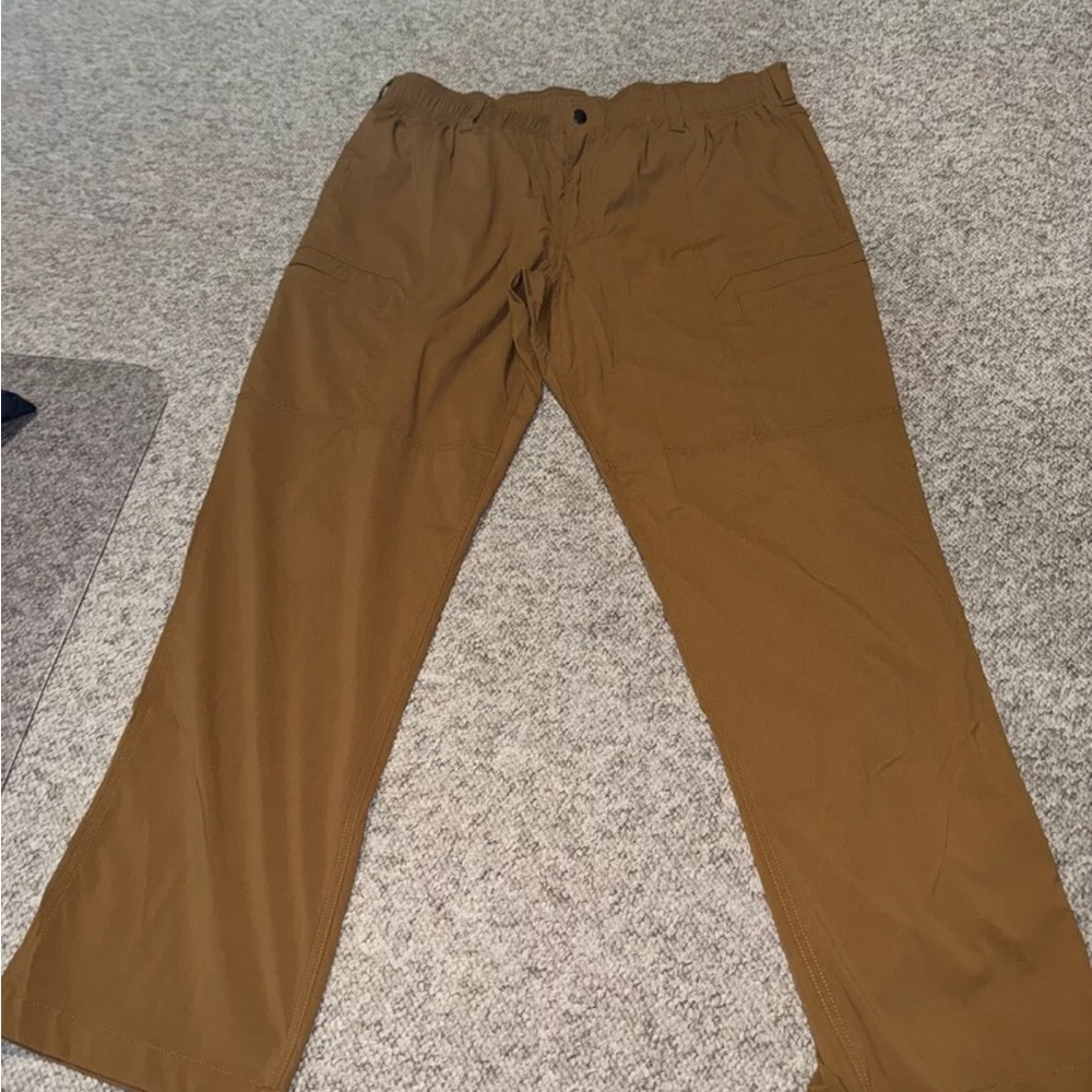 Duluth Men's DuluthFlex Hike Yeah Cargo Standard Fit Nylon Brown Pants 40x32